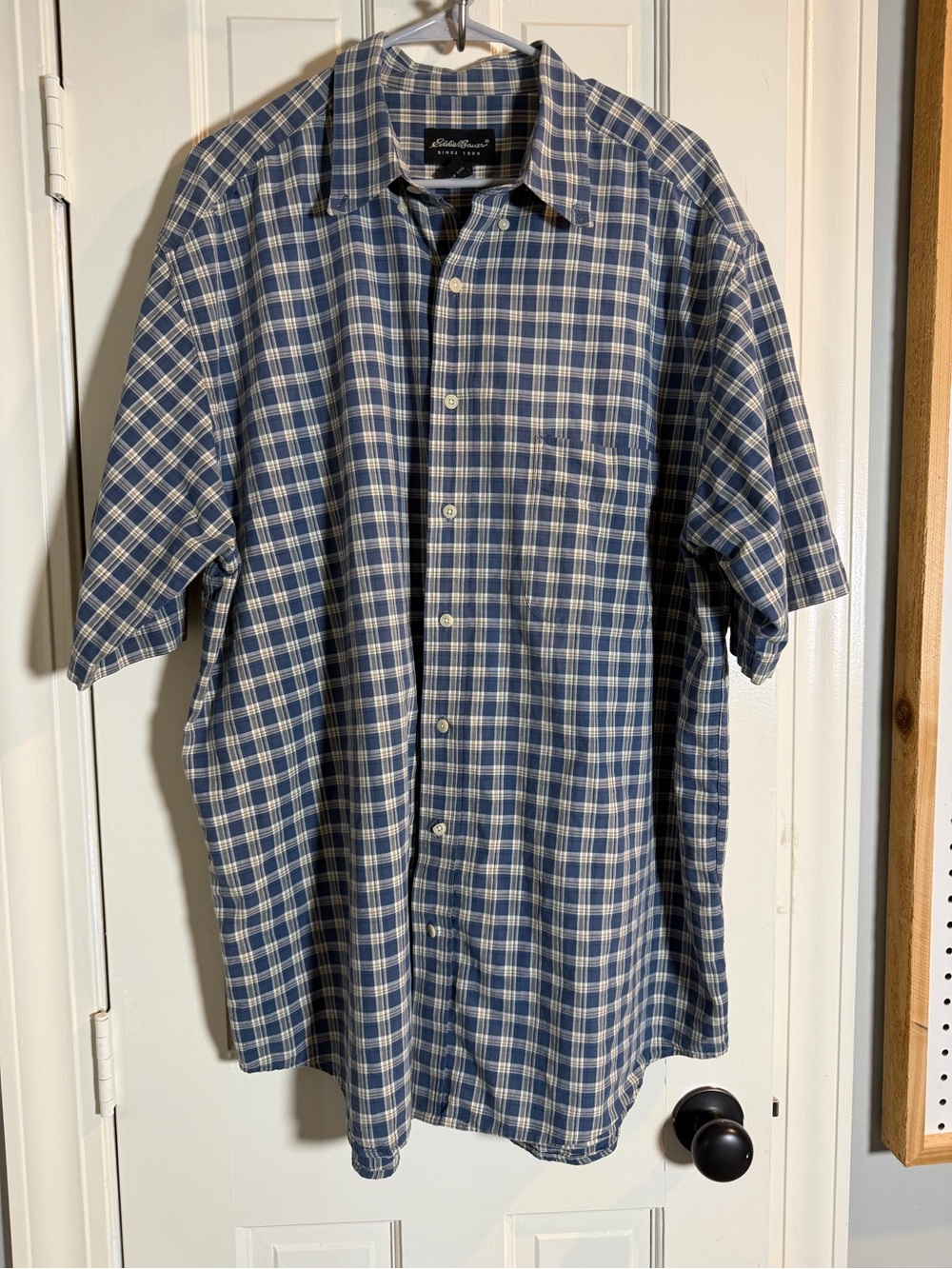 Eddie Bauer Men’s Blue Plaid Short-Sleeve Button-Up Shirt XL